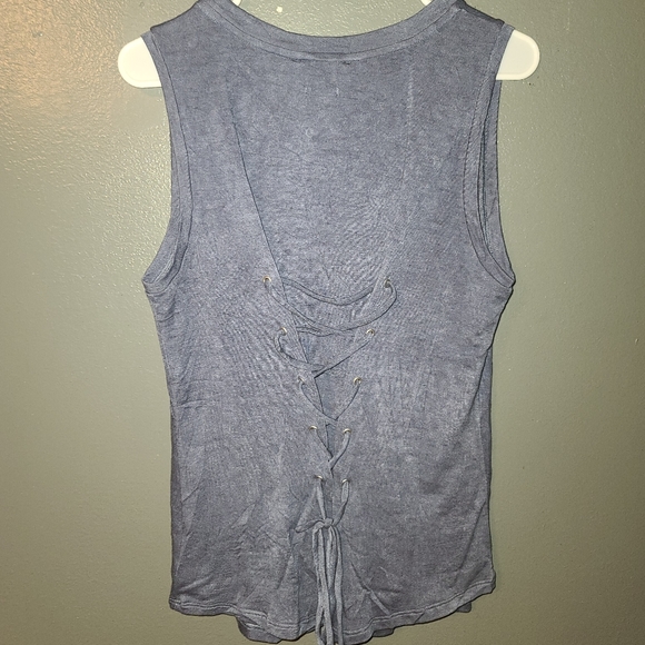 NWT Miss Me floral embroidered sleeveless top - Picture 2 of 6